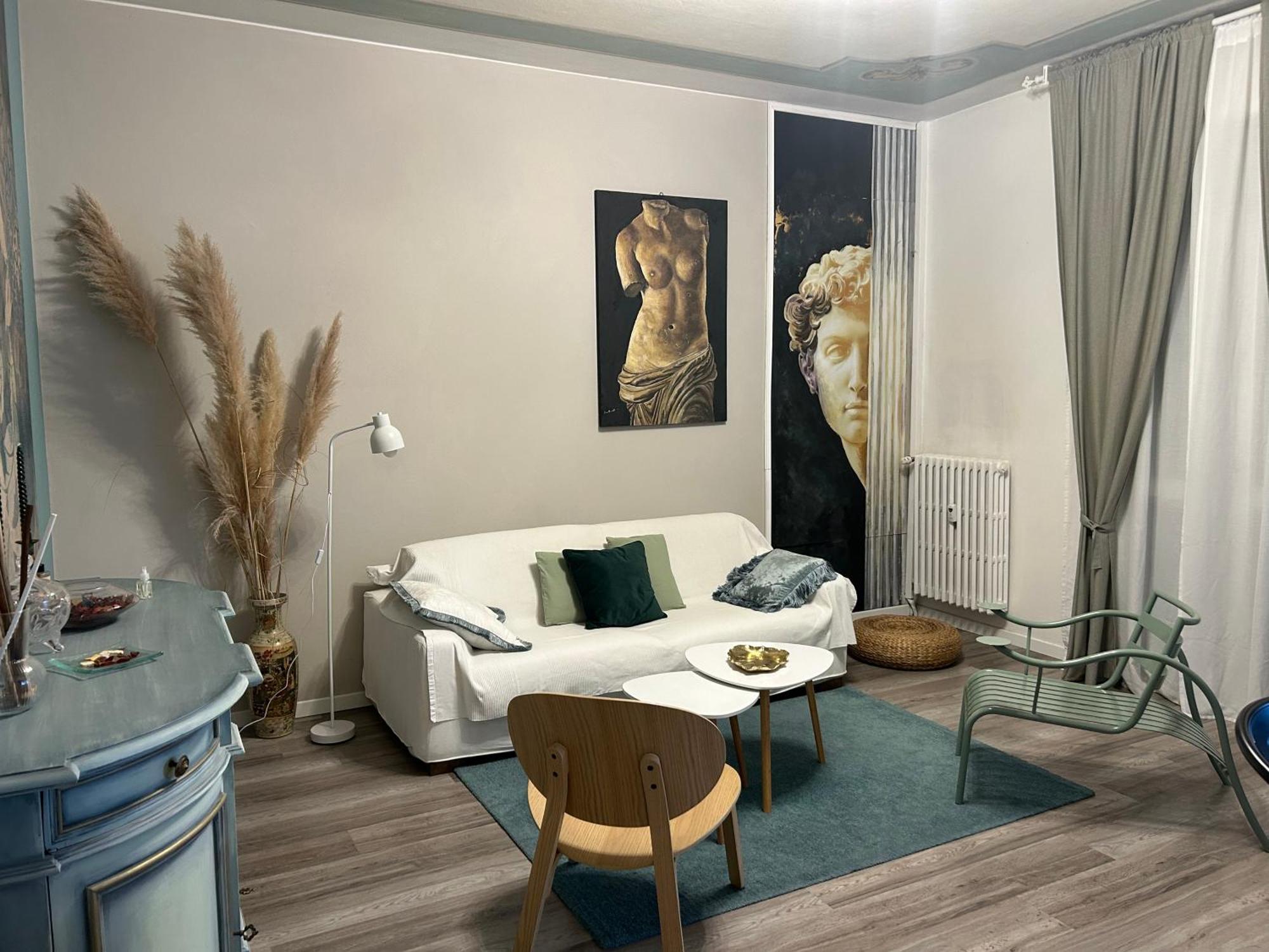 Aurora Flowers - Two Rooms And Free Parking Near Center And Train Station โมดินา ภายนอก รูปภาพ